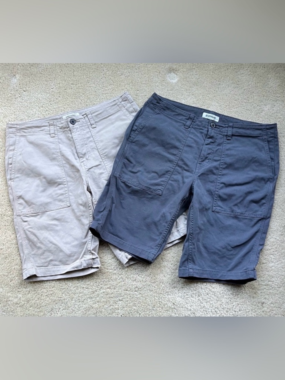 ✨Lot of 2 Goodthreads Men’s Flat Front Chino Shorts - Sz 32 - EUC - Gray & Khaki